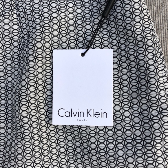 NWT CALVIN KLEIN pencil skirt, size 14. - Picture 3 of 9